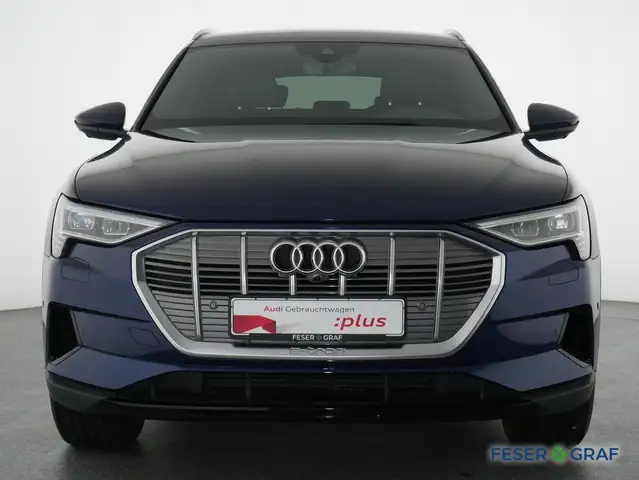 Audi E-Tron view 12