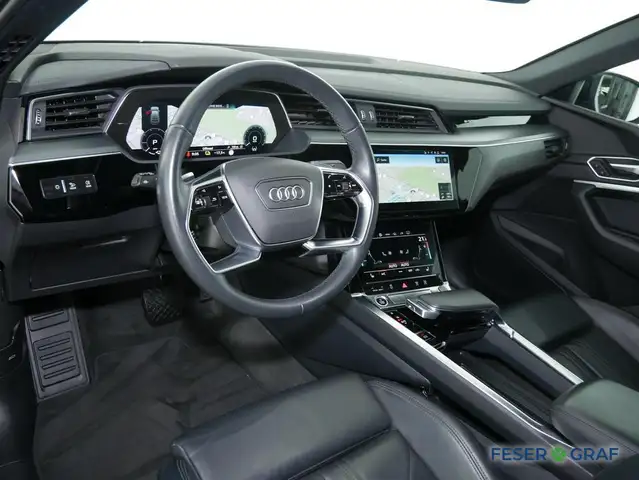 Audi E-Tron view 9