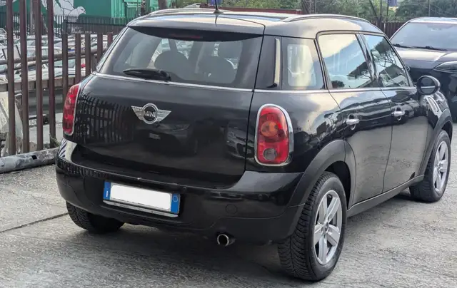 Mini Countryman view 4
