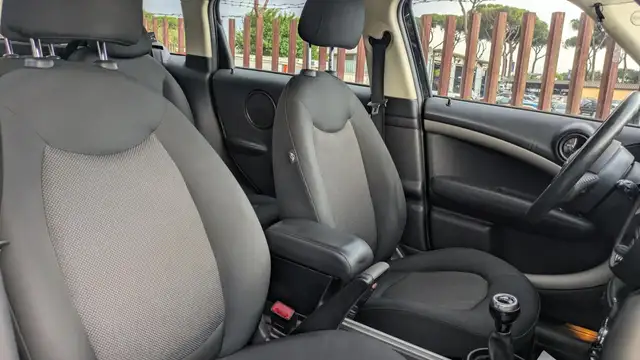 Mini Countryman view 10