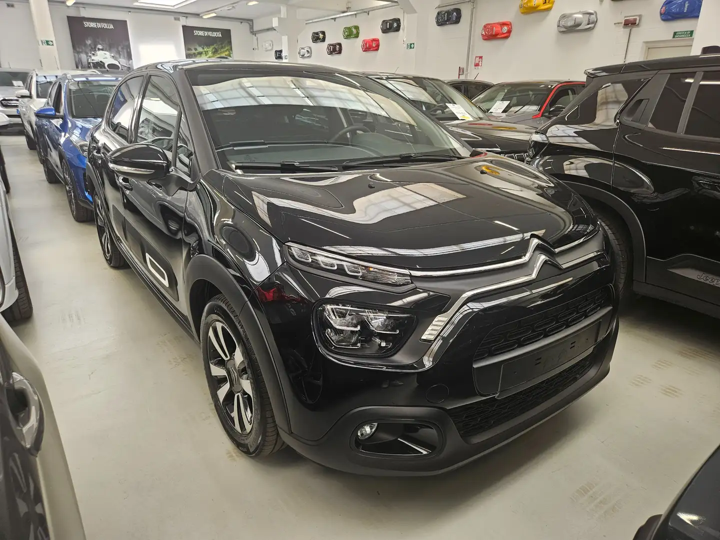 Citroen C3 C3 1.2 Max s&s 110cv Noir - 1