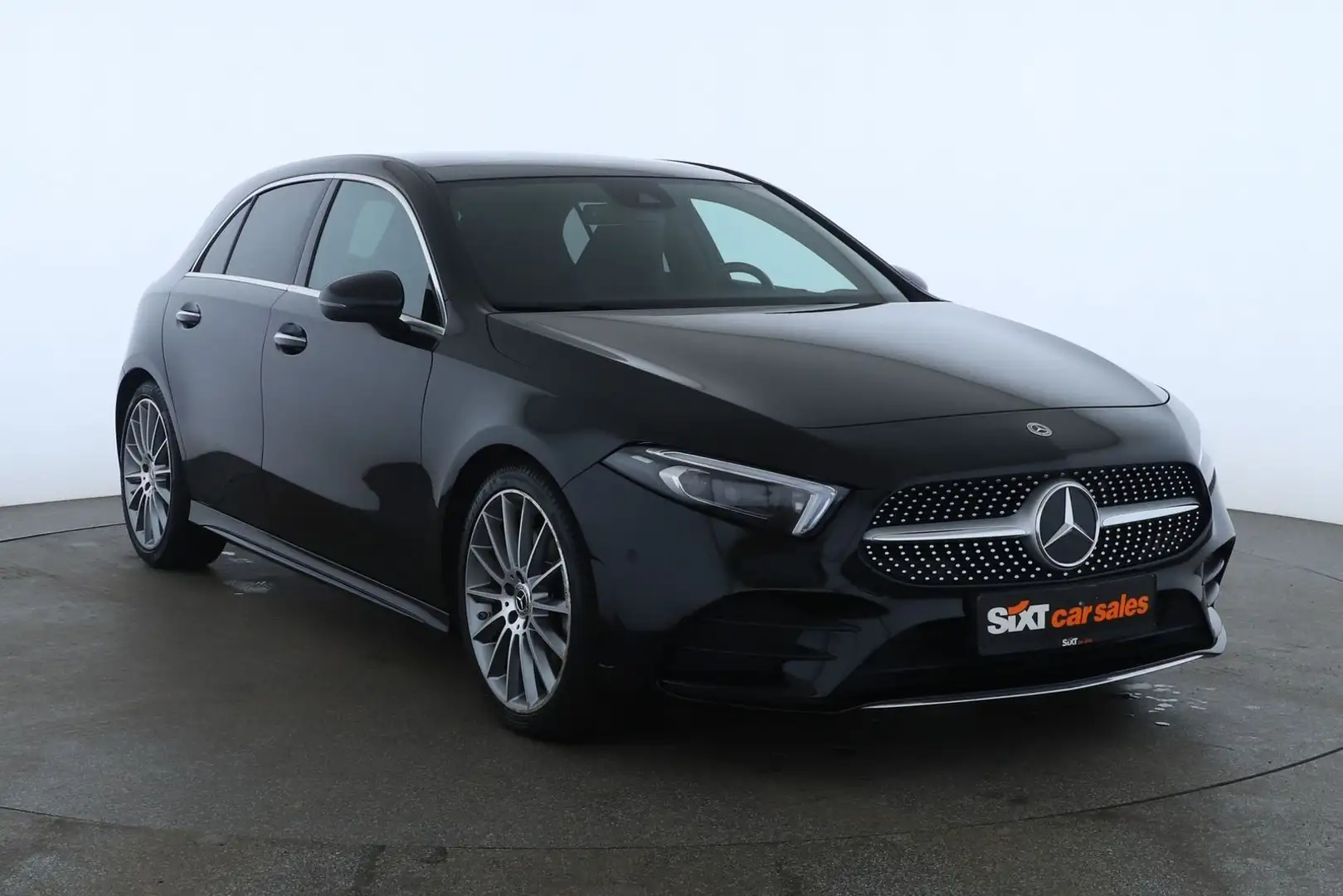 Mercedes-Benz A 250 AMG Line Nav|Multibeam|Pano|SHZ|PAs+Kam|19 Schwarz - 1