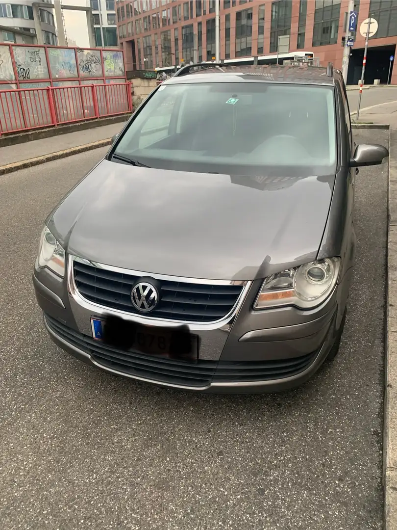 Volkswagen Touran Trendline 1,9 TDI DPF DSG - 1