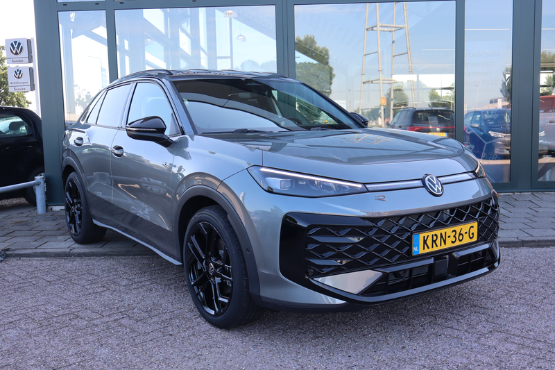 Volkswagen T-Roc R-Line First Edition | 'App-Connect' draadloze sma — photo 3