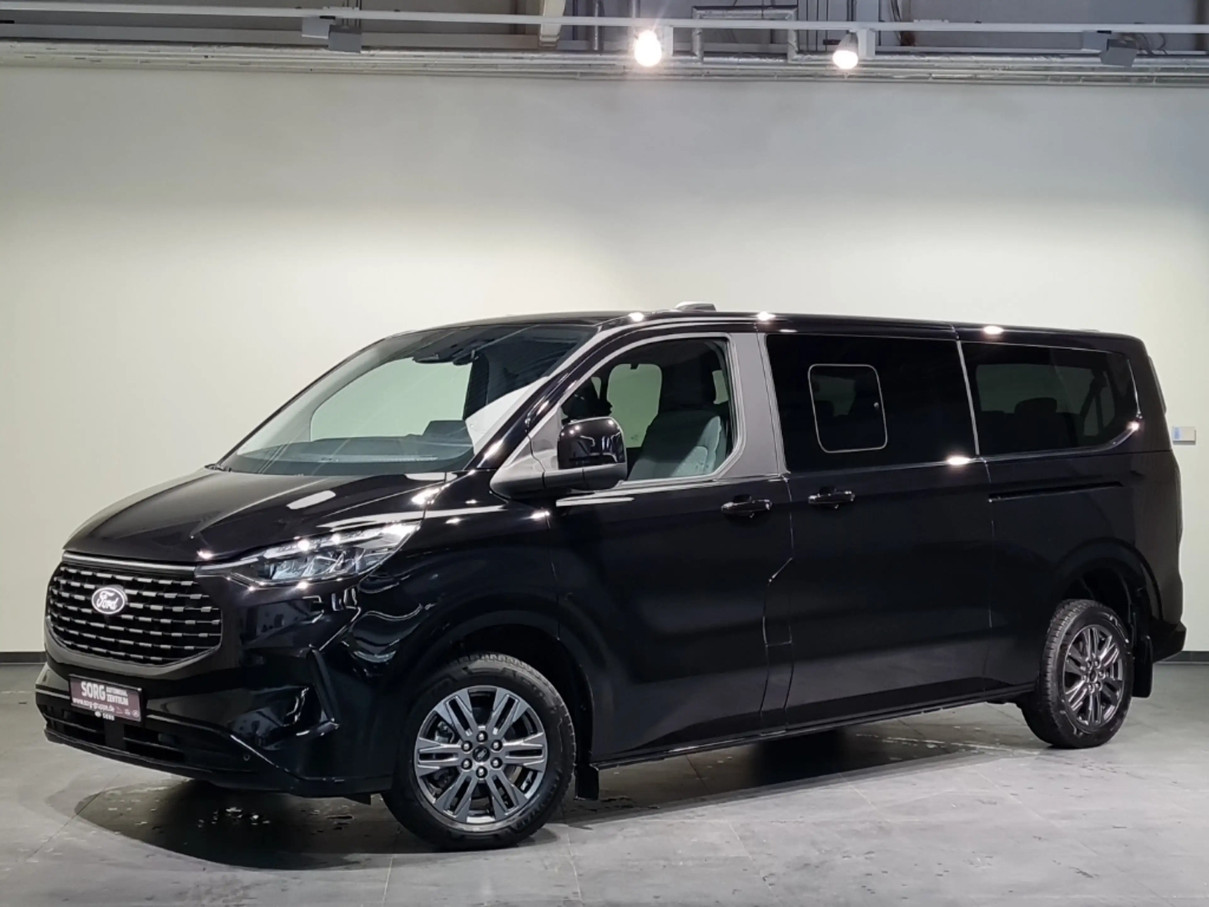 Ford Tourneo Custom 320L2 Titanium*AWD*AUTO*AHK*-36%* — photo 2