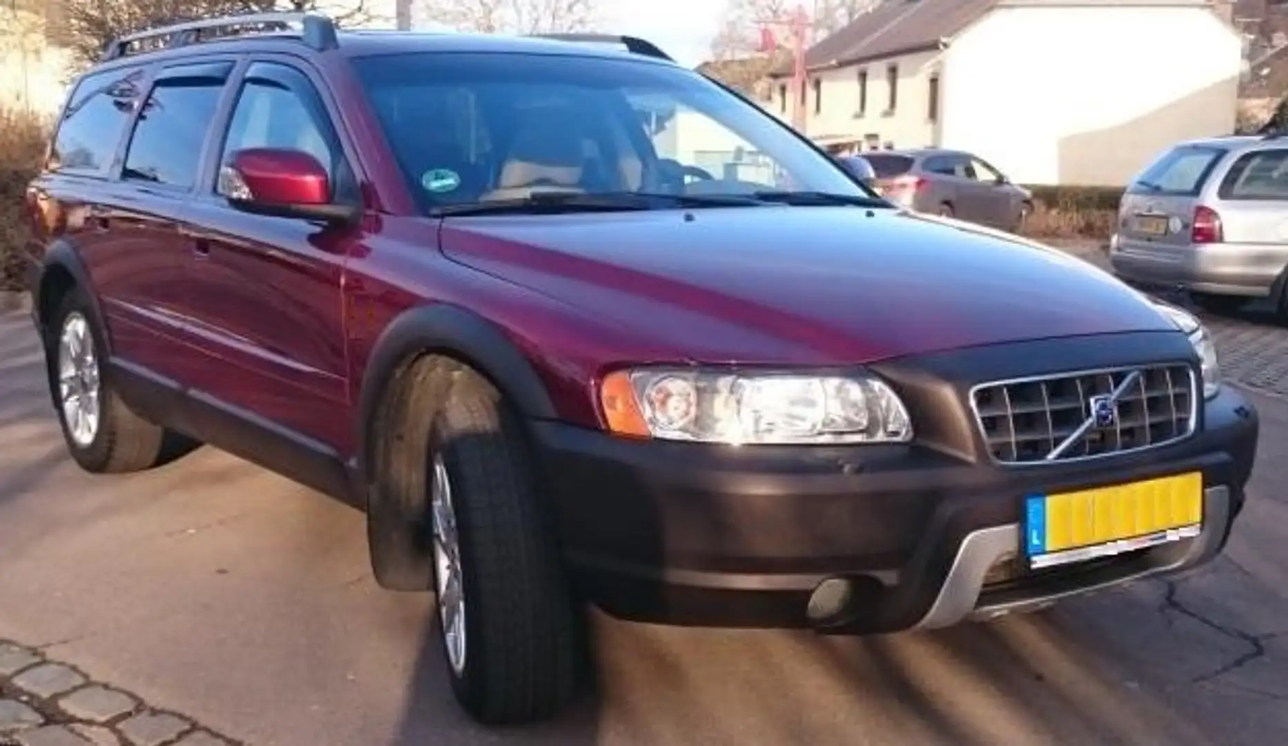 Volvo XC70 XC70 AWD Aut. Summum Rouge - 2