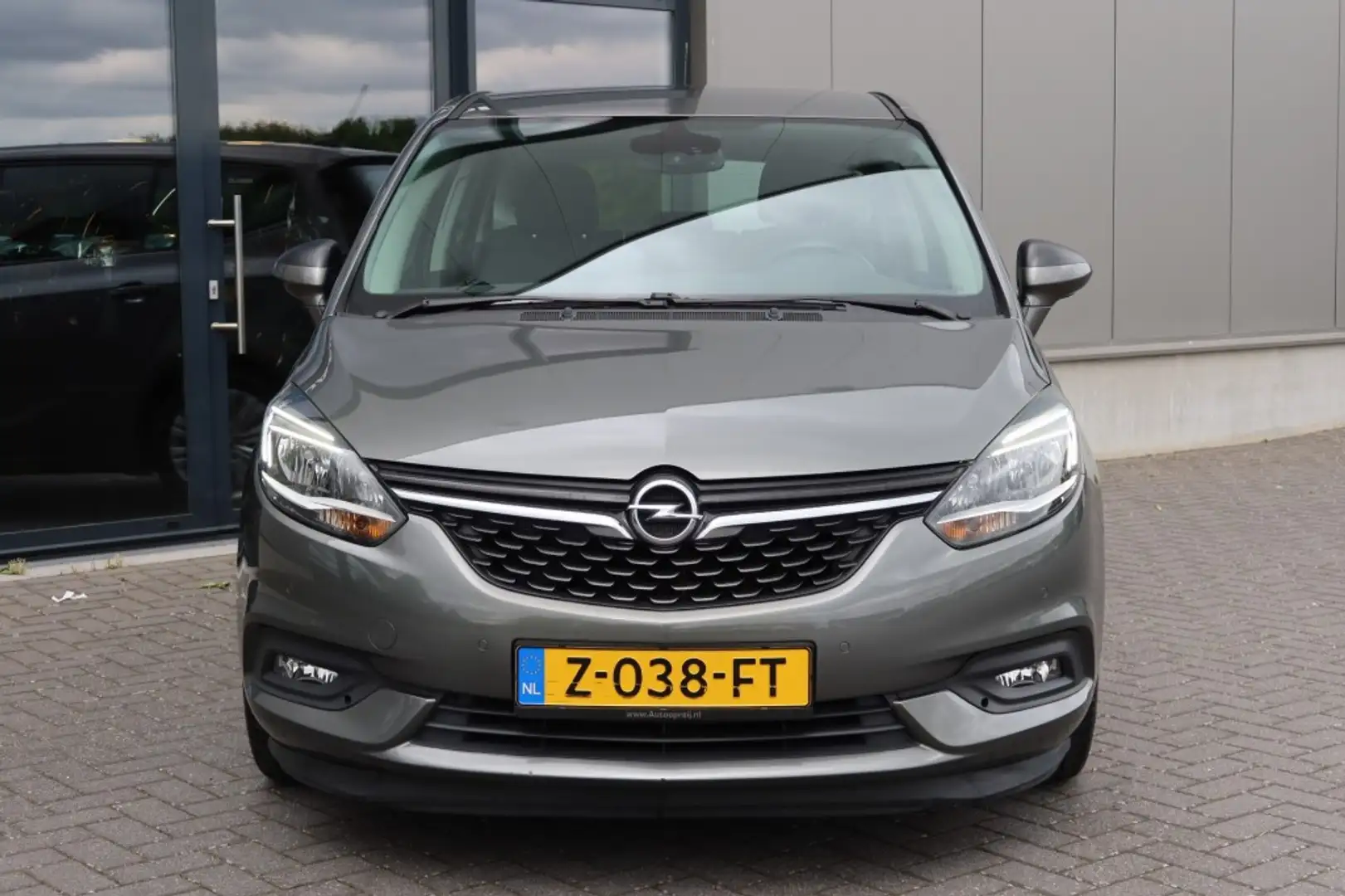 Opel Zafira Tourer 1.4 Turbo 140PK Business+ 7 Personen NAVI, Camera, Gris - 2