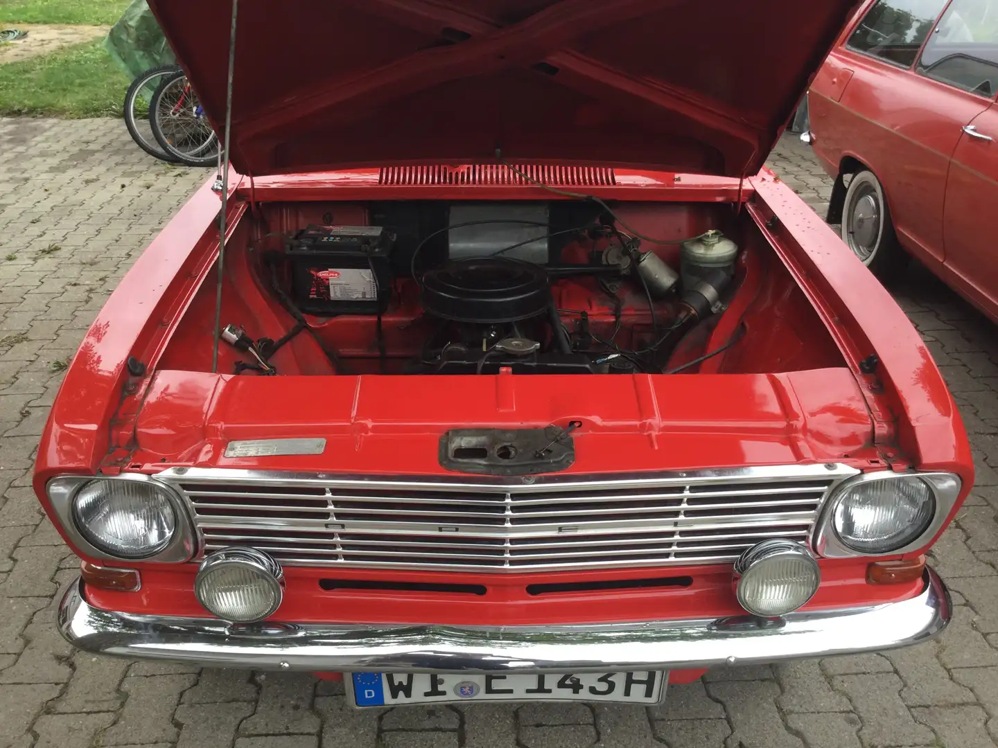 Oldtimer Opel Kadett B Caravan Rot - 2