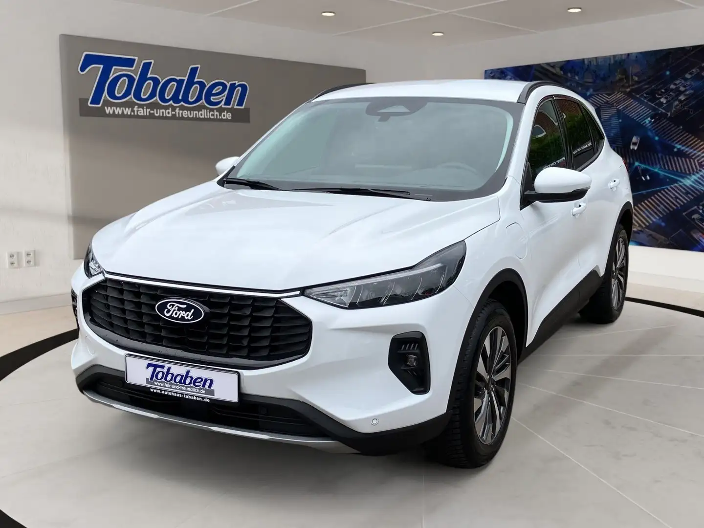 Ford Kuga Titanium + Ganzjahresreifen + Winter-Paket Blanc - 1