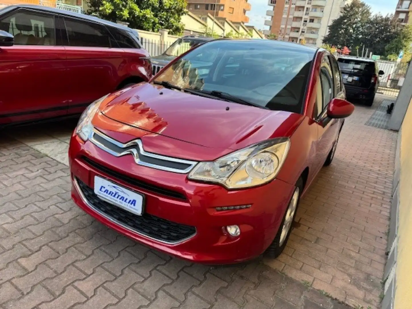 Citroen C3 PureTech 82 Exclusive Rouge - 1