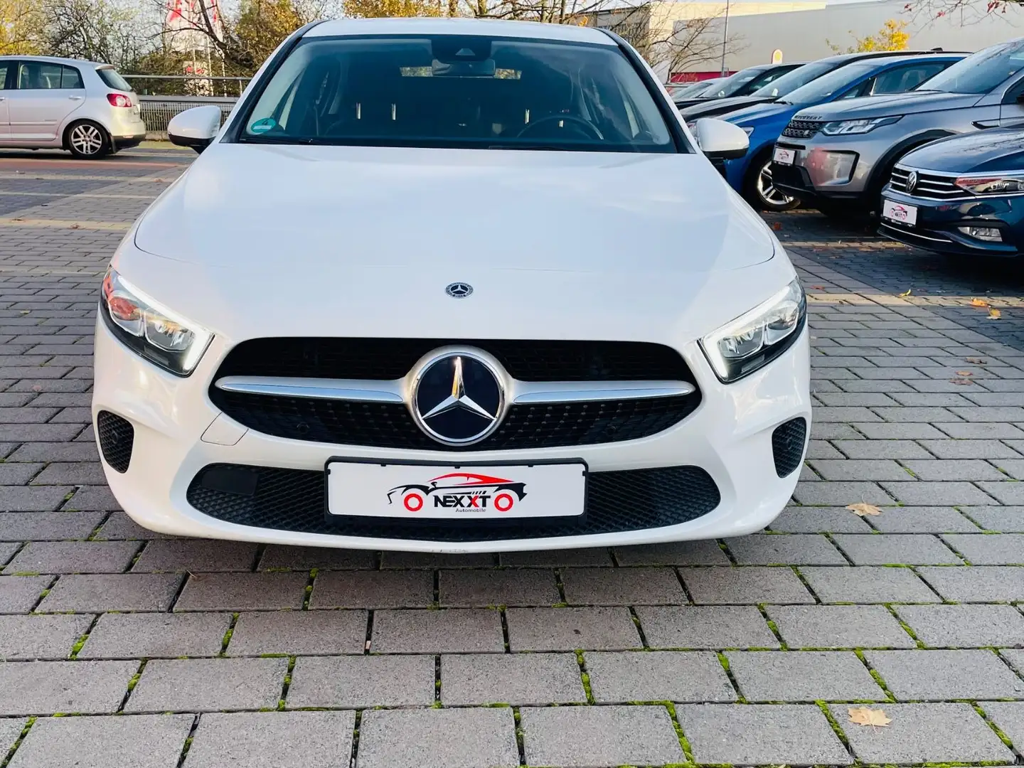 Mercedes-Benz A 220 /LED/Navi/Kamera/SHZ/ Weiß - 2
