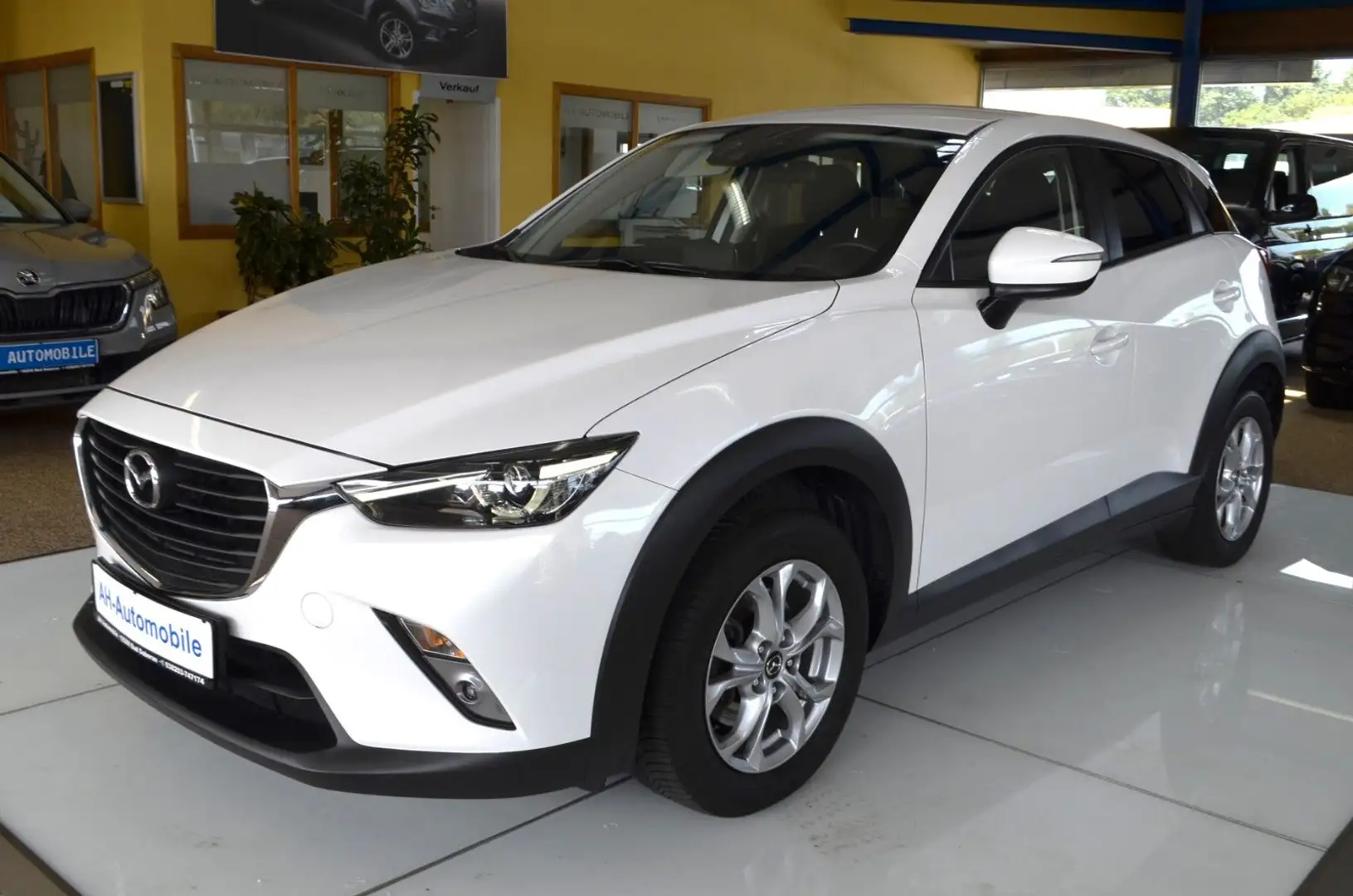 Mazda CX-3 Exclusive-Line Bi-XENON / KLIMAAUTO./ PDC Weiß - 1