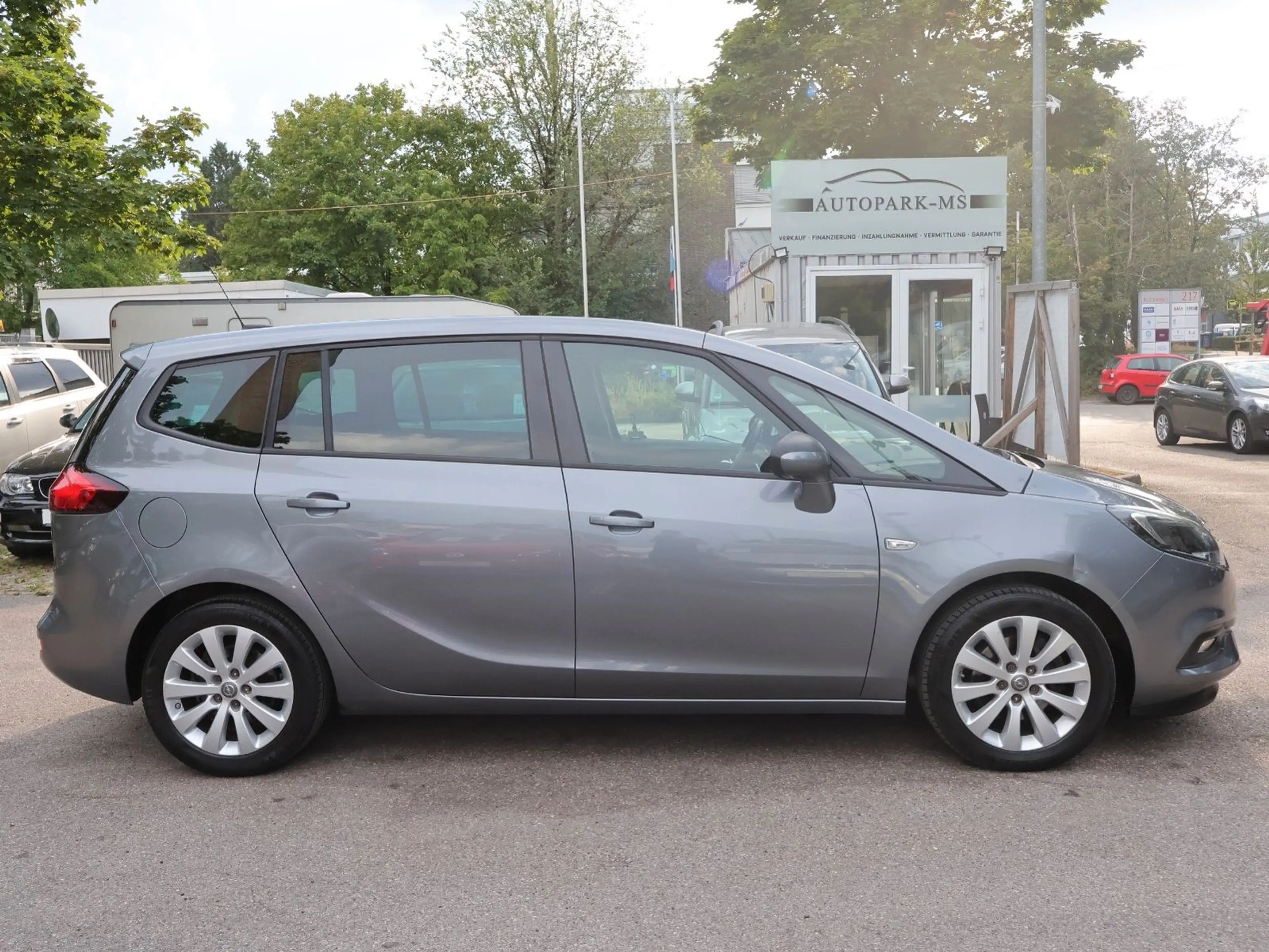 Opel Zafira C 1.6 CDTI Edition 7Sitze-Navi-LED-Kamera — photo 7