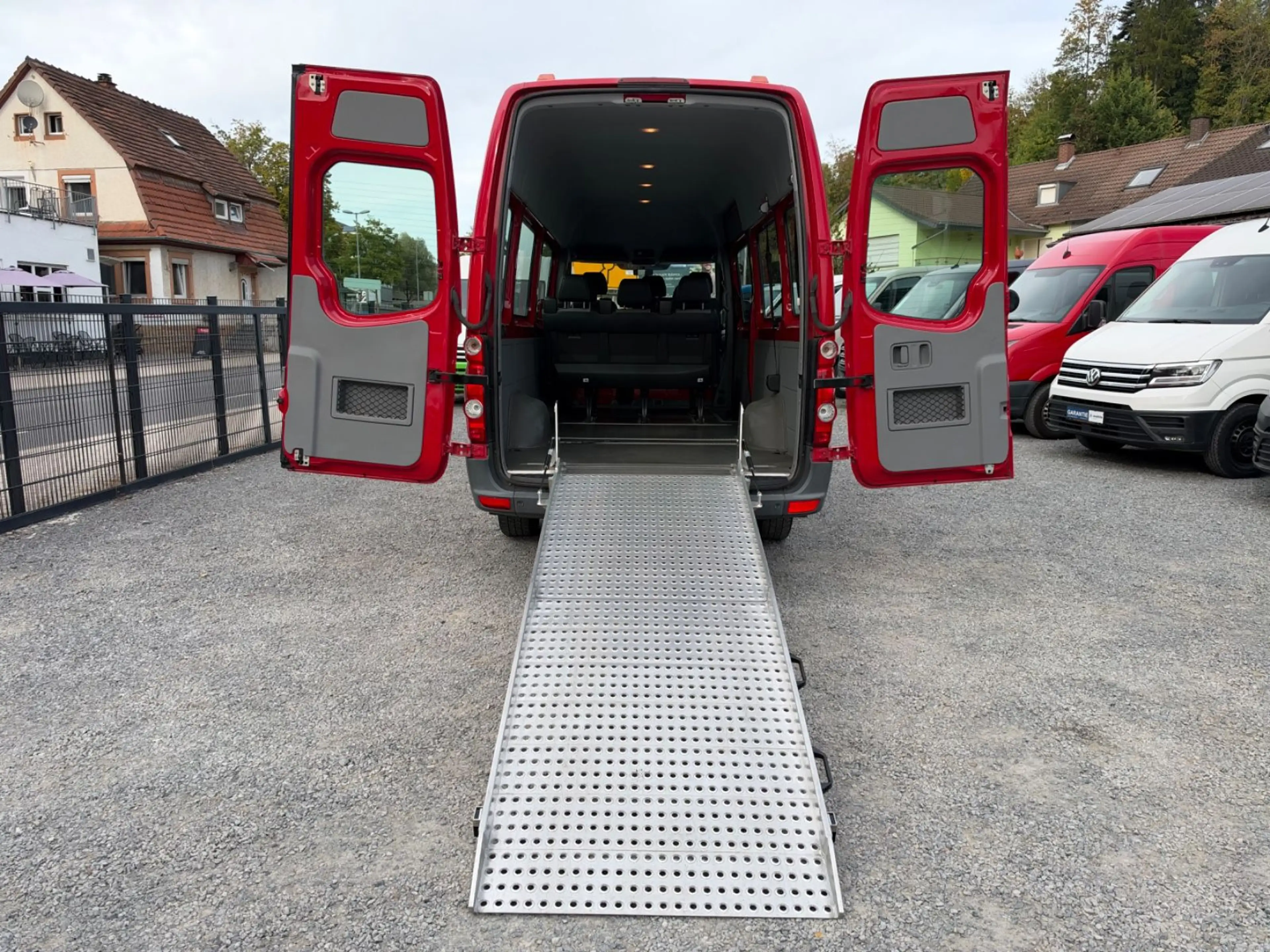 Volkswagen Crafter CRAFTER 2.0 TDI PDC STANDH 9-SITZER 1HAND 163-PS — photo 9