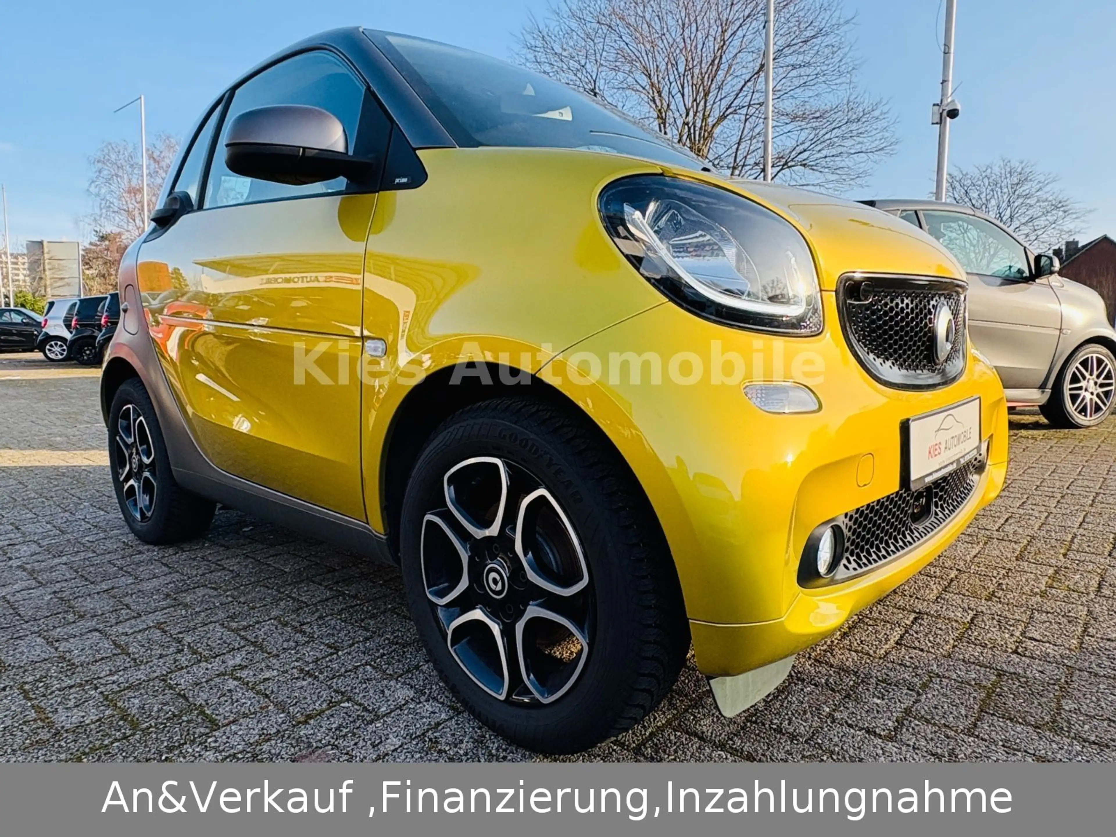 smart forTwo Prime 90PS LEDER/NAVI/PANO/SITZH/AMBIENTE — photo 2