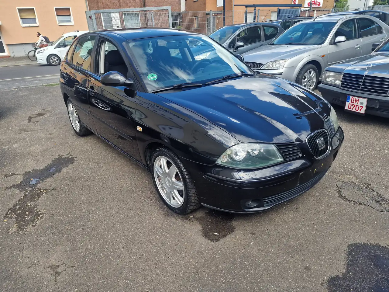SEAT Ibiza Sport Edition — photo 1 of 15
