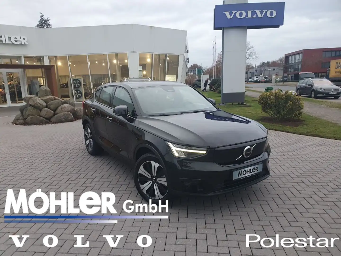 Volvo C40 Recharge Twin Motor Plus Schwarz - 1