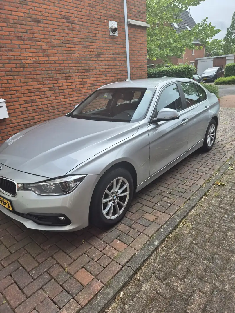 BMW 318 318i Aut. - 1