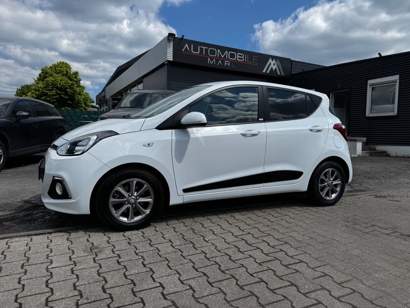 Hyundai i10 Passion*KLIMA*SERVO*HEIZUNG SITZ/LENKRAD*TEM Blanc - 1