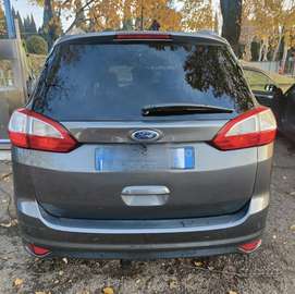 Titanium 7 Posti