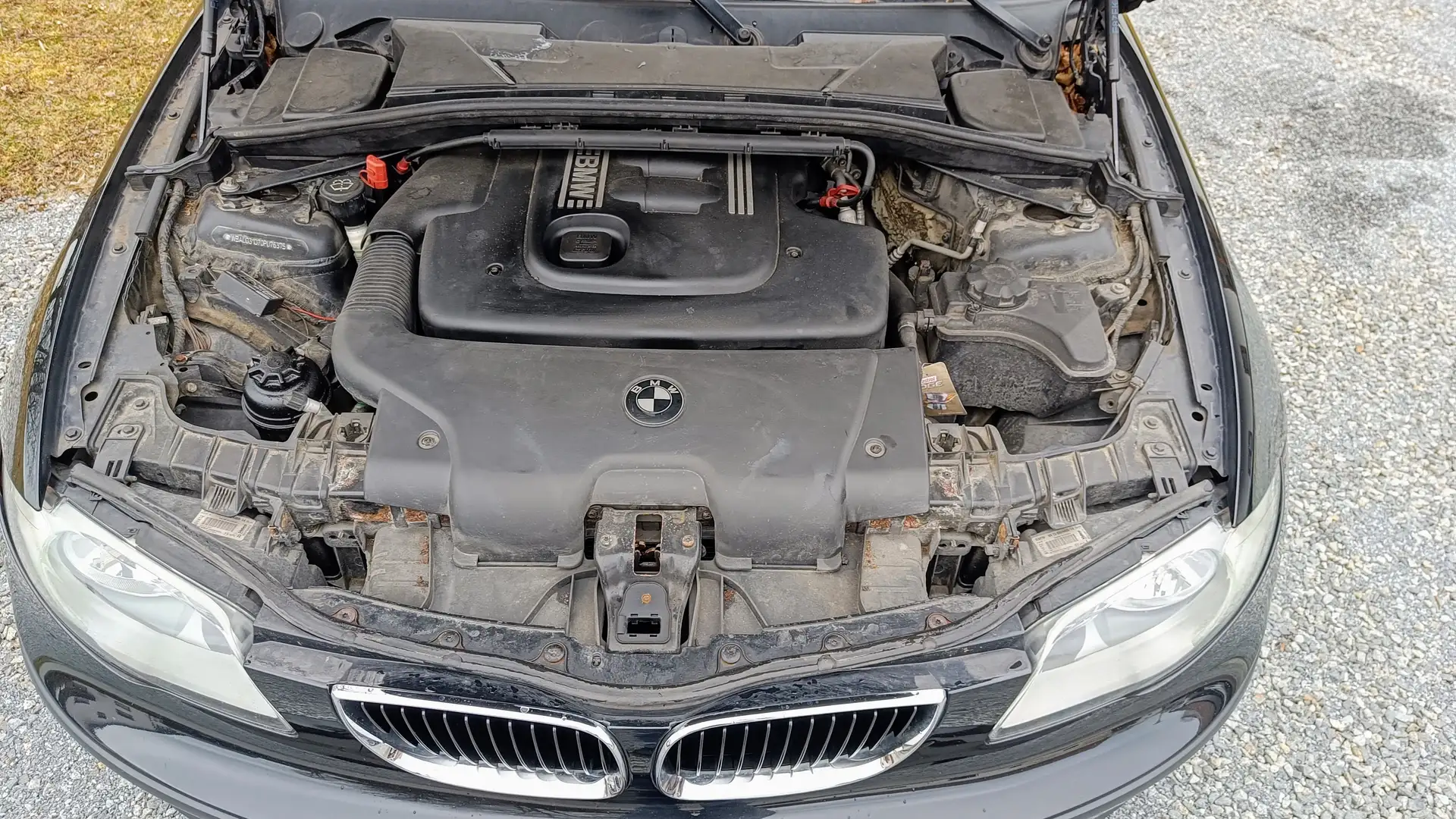 BMW 118 1er Diesel (5-Türer) 118d Schwarz - 2