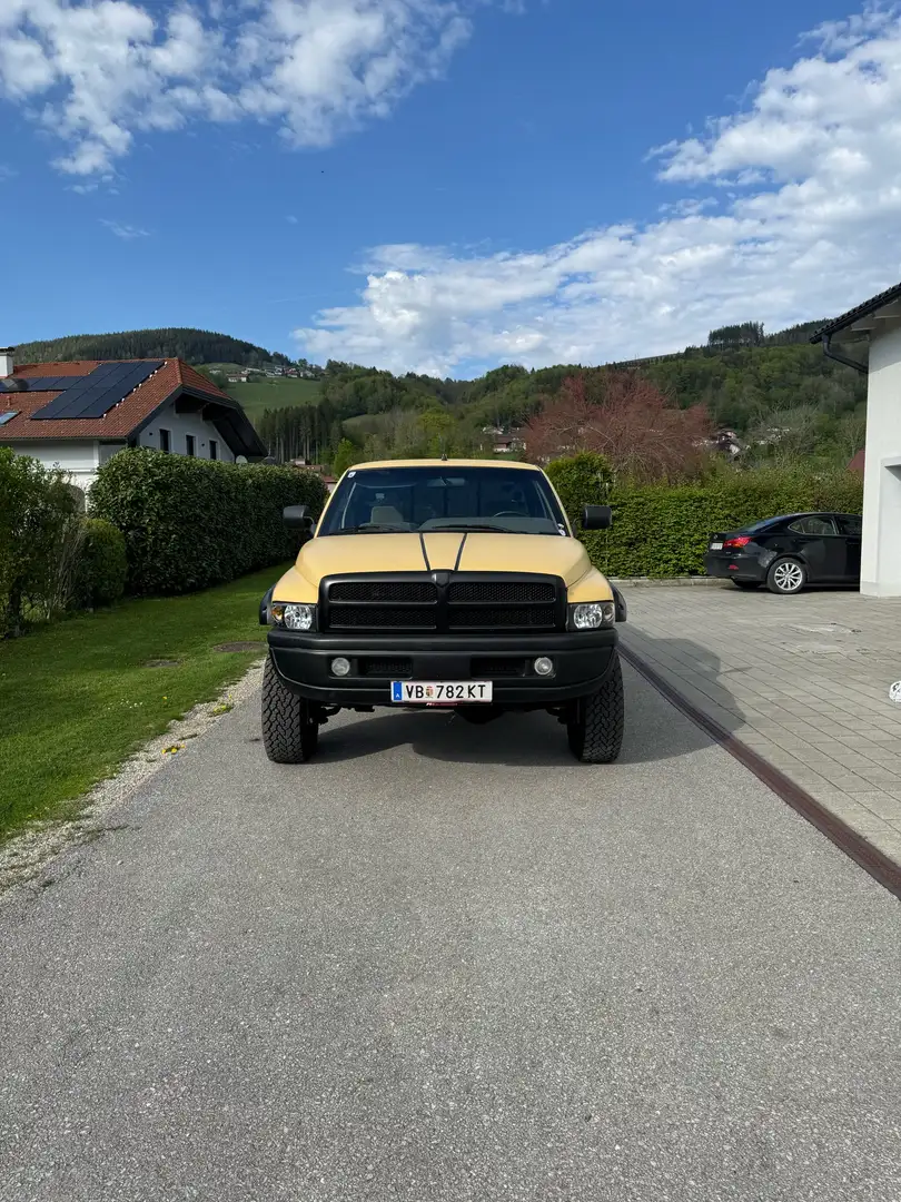 Dodge RAM Dodge Ram 2500 12v - 1