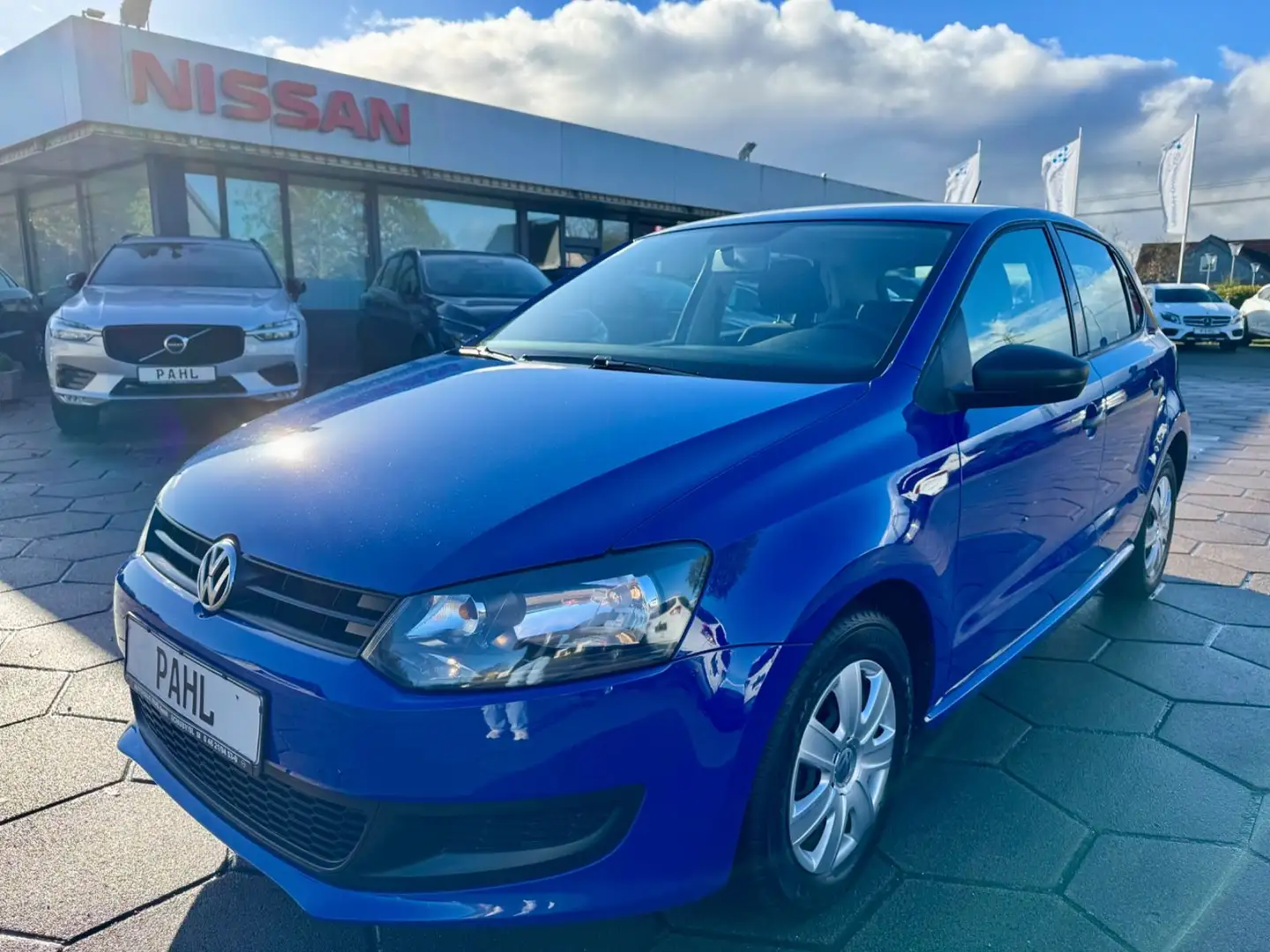 Volkswagen Polo V Trendline 1.2 TSI Bleu - 1