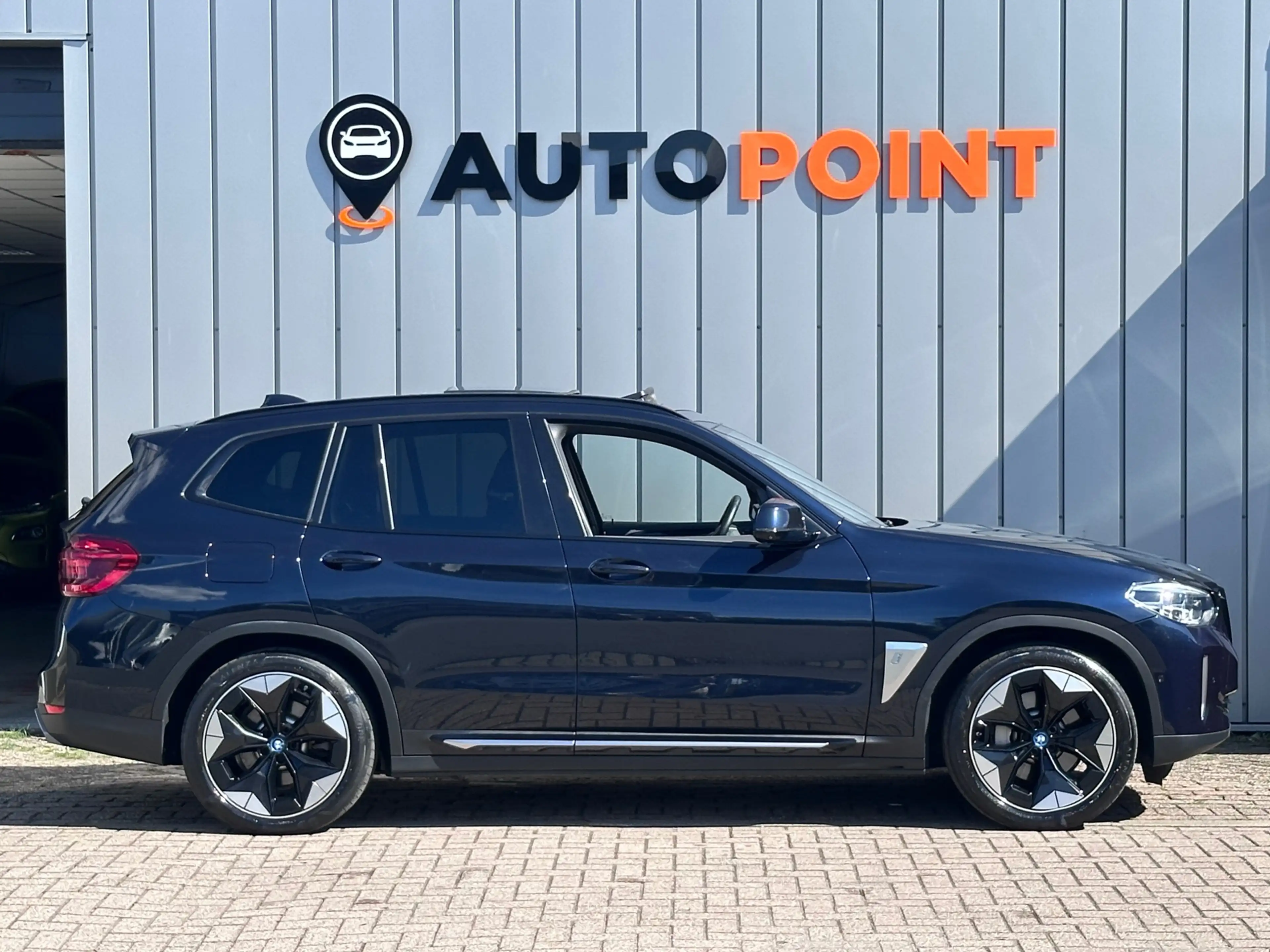 BMW iX3 High Executive 80 kWh SOH 96% HARMAN KARDON PANO T — photo 8