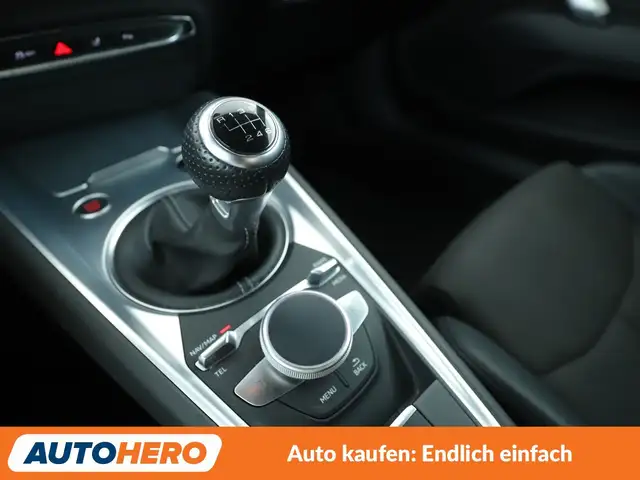 Audi TT view 22