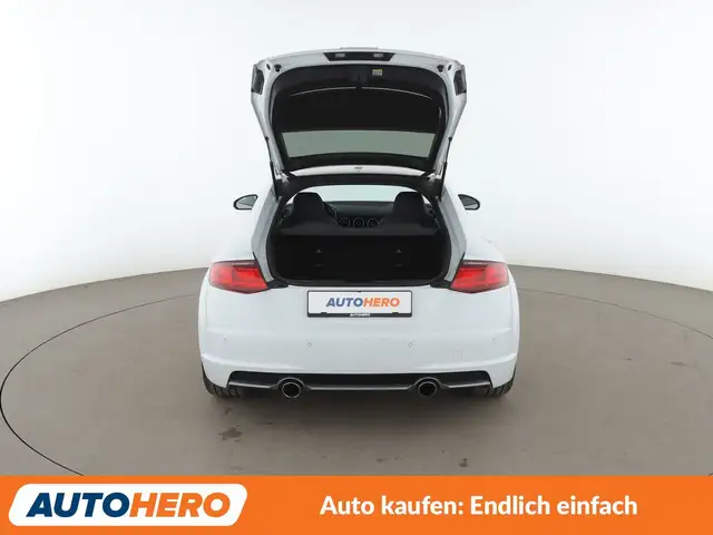 Audi TT view 16