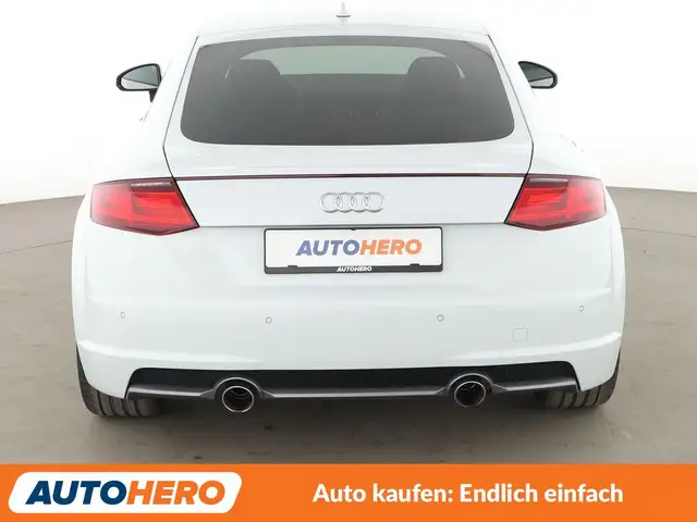 Audi TT view 5