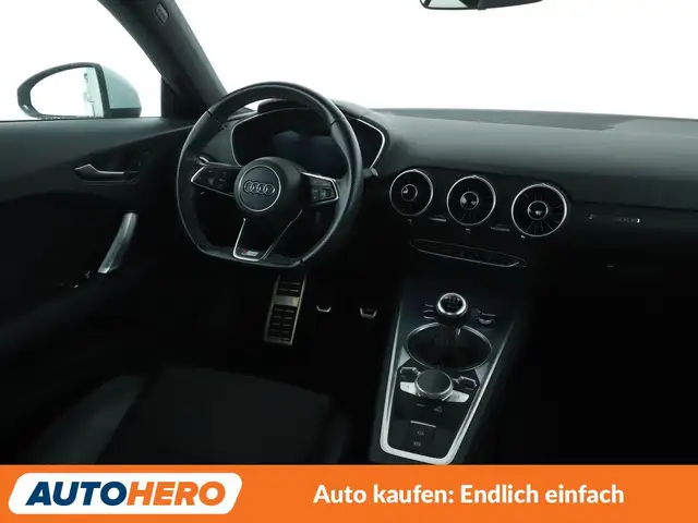 Audi TT view 13