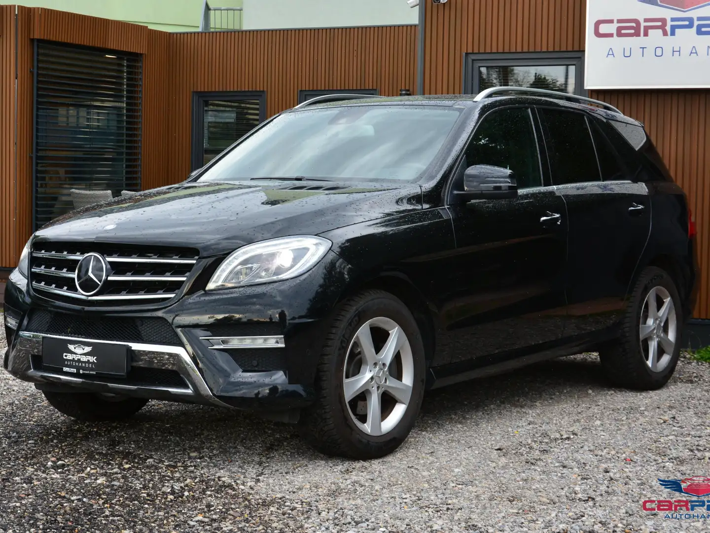 Mercedes-Benz ML 350 ML 350 CDI BlueTec 4Matic (166.024) Schwarz - 2