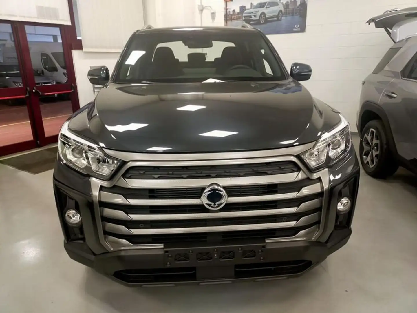 KGM Rexton 2.2 4WD aut. Cab Dream Nero - 2