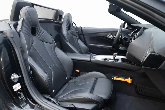 BMW Z4 view 9
