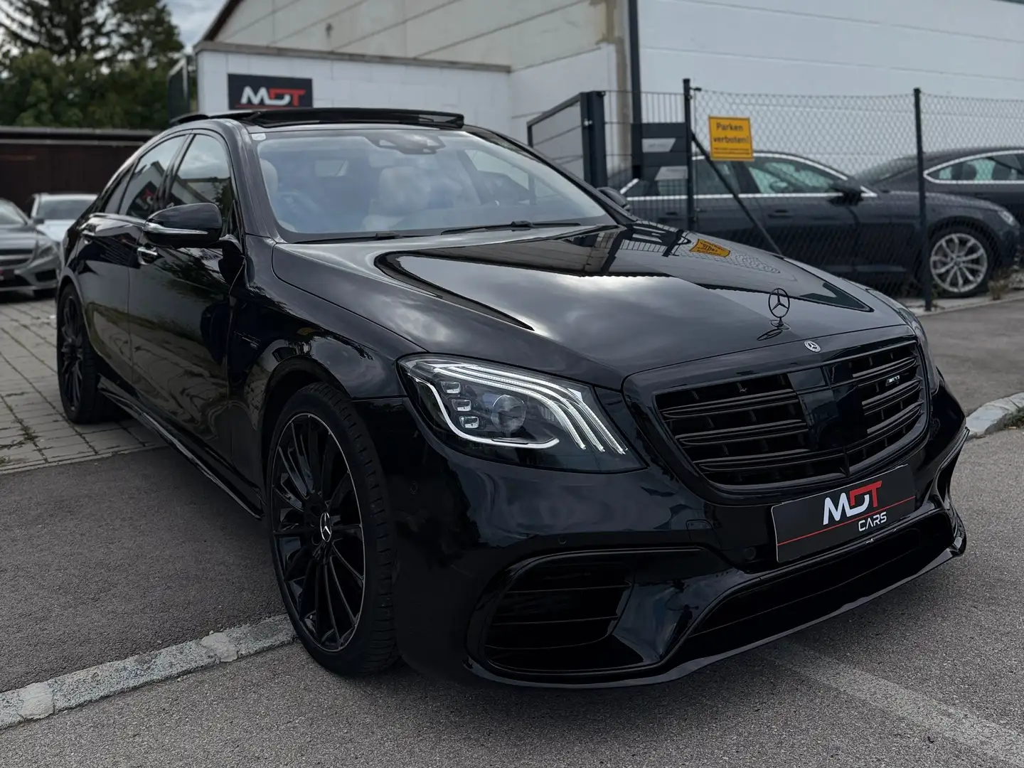 Mercedes-Benz S 560 4M AMG|CHAUFFEUR|HUB|SOFT|COMAND|PANO|BURMESTER Schwarz - 2