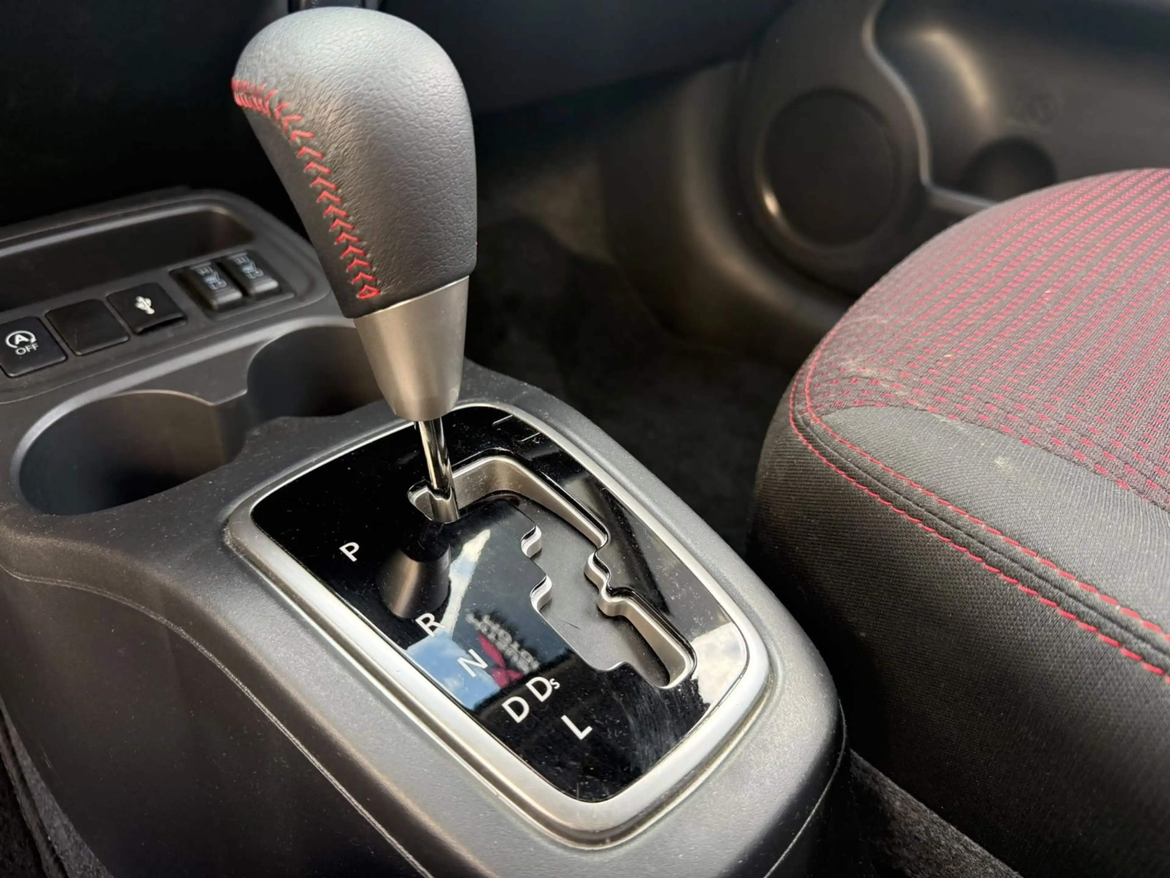 Mitsubishi Space Star 1.2 MIVEC AS&G Select+ Black CVT — photo 7