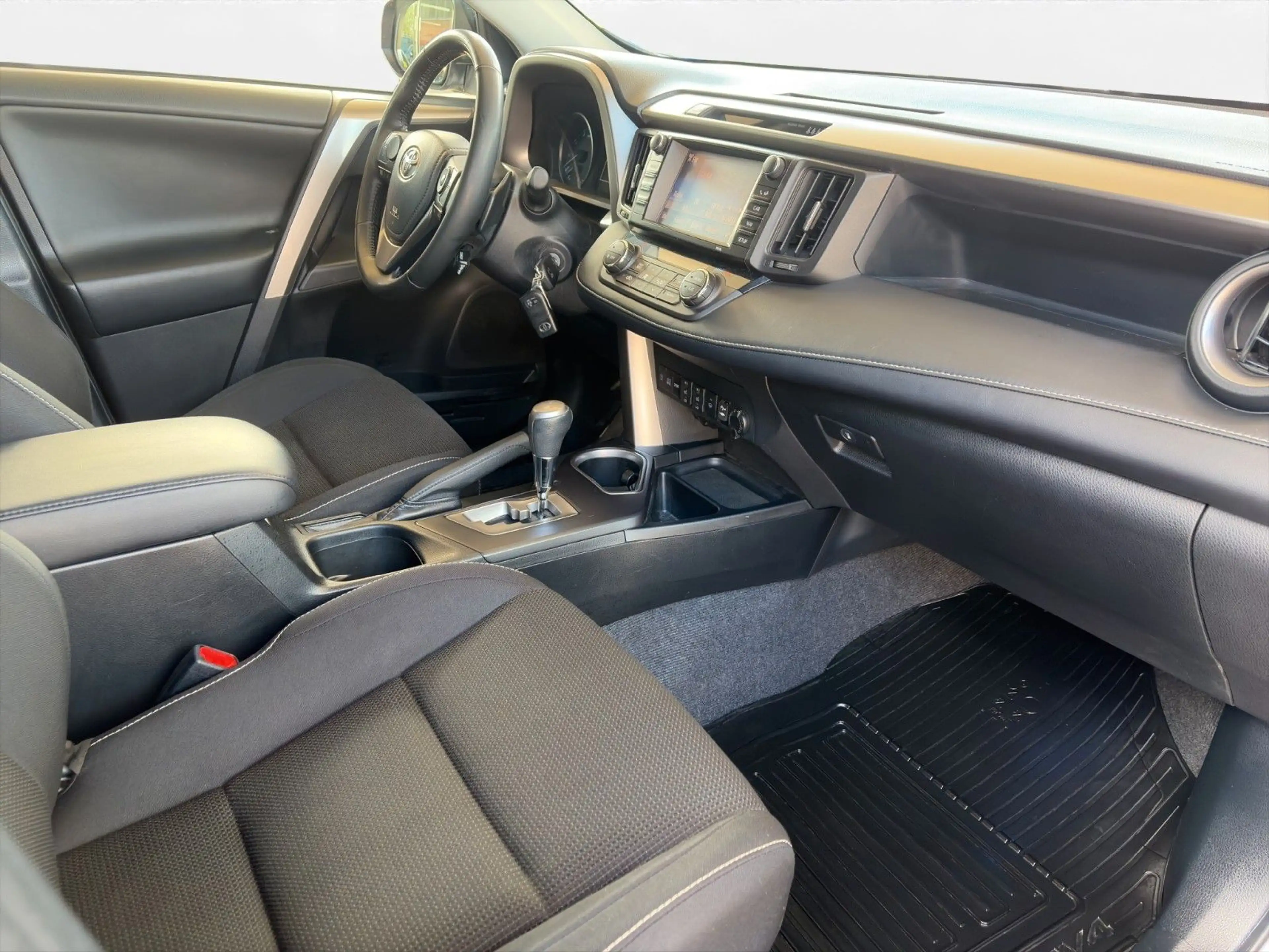 Toyota RAV 4 Toyota RAV4 2.0 Valvematic 4x4 — photo 9