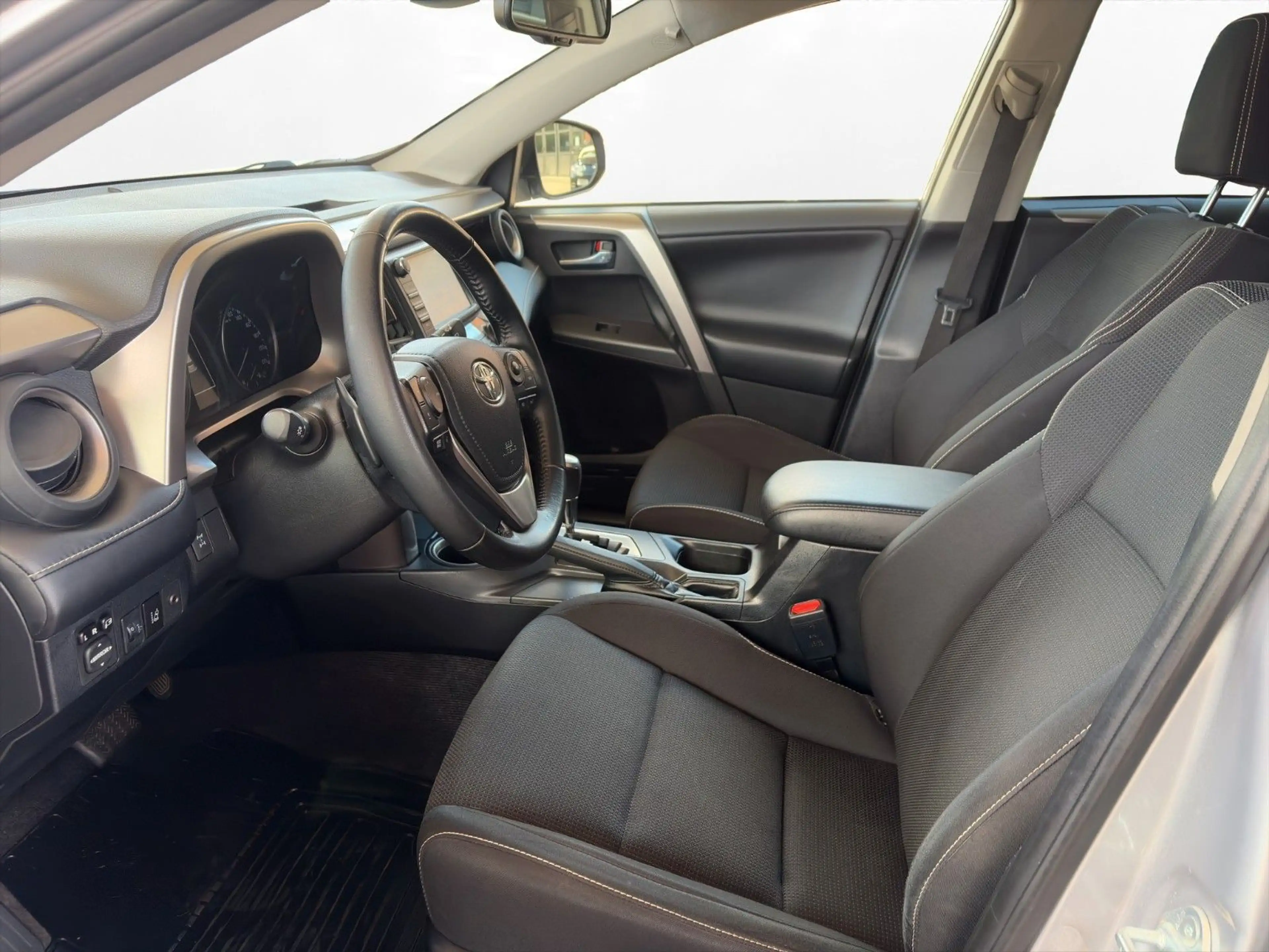 Toyota RAV 4 Toyota RAV4 2.0 Valvematic 4x4 — photo 7