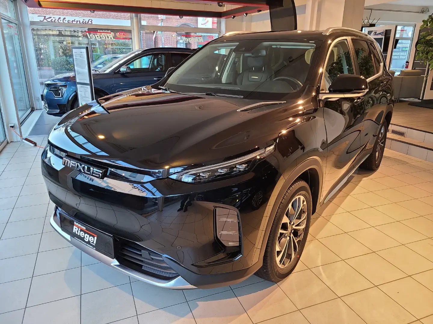 Maxus Euniq 6 Euniq 6 70kWh **SOFORT VERFÜGBAR** Schwarz - 1
