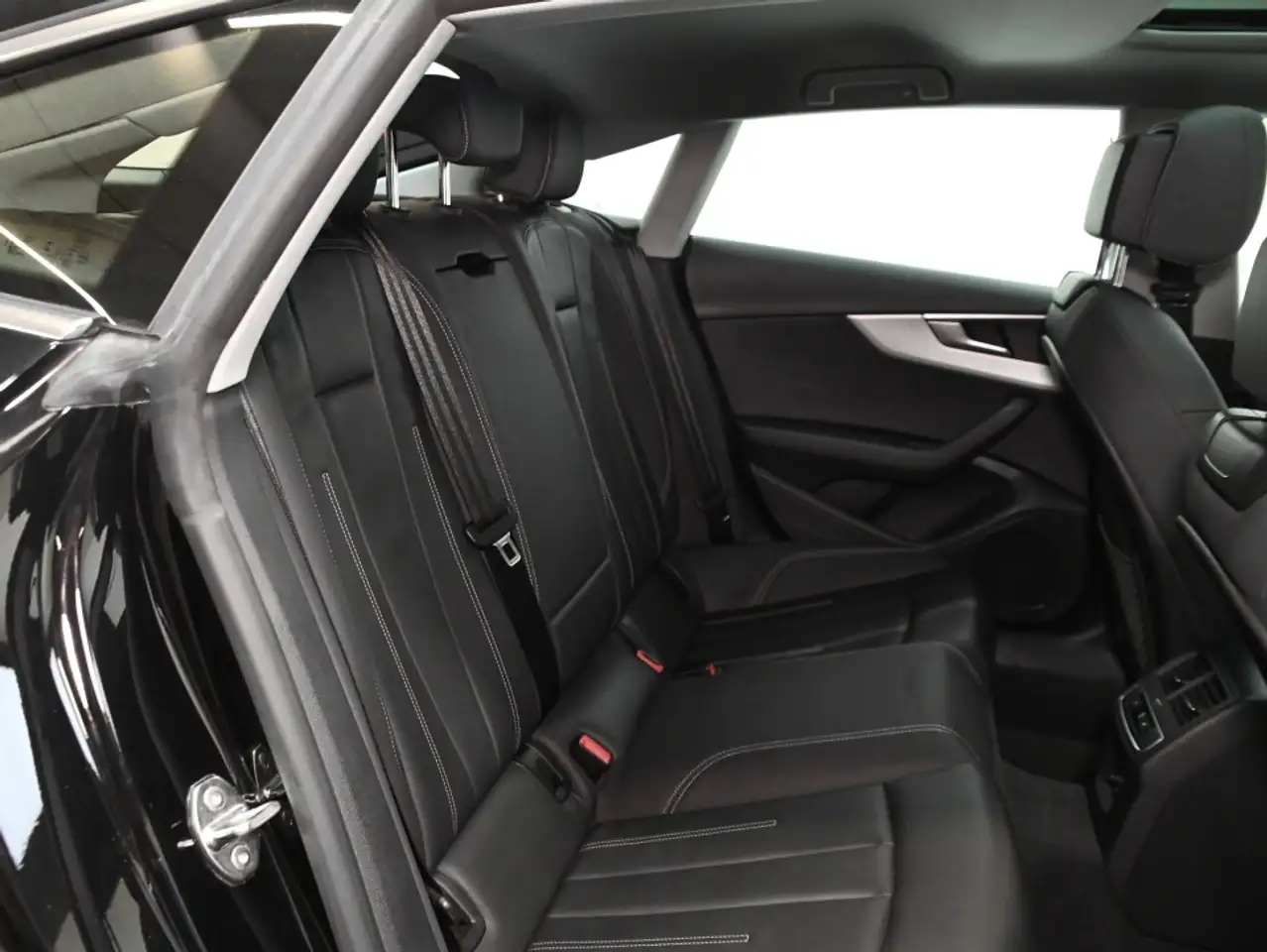 Audi A5 снимка Audi A5