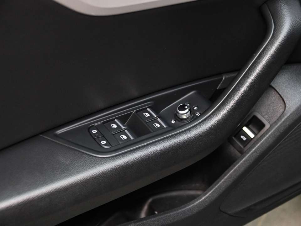 2022 Audi A5 Komfort 45 TFSI quattro thumb 21