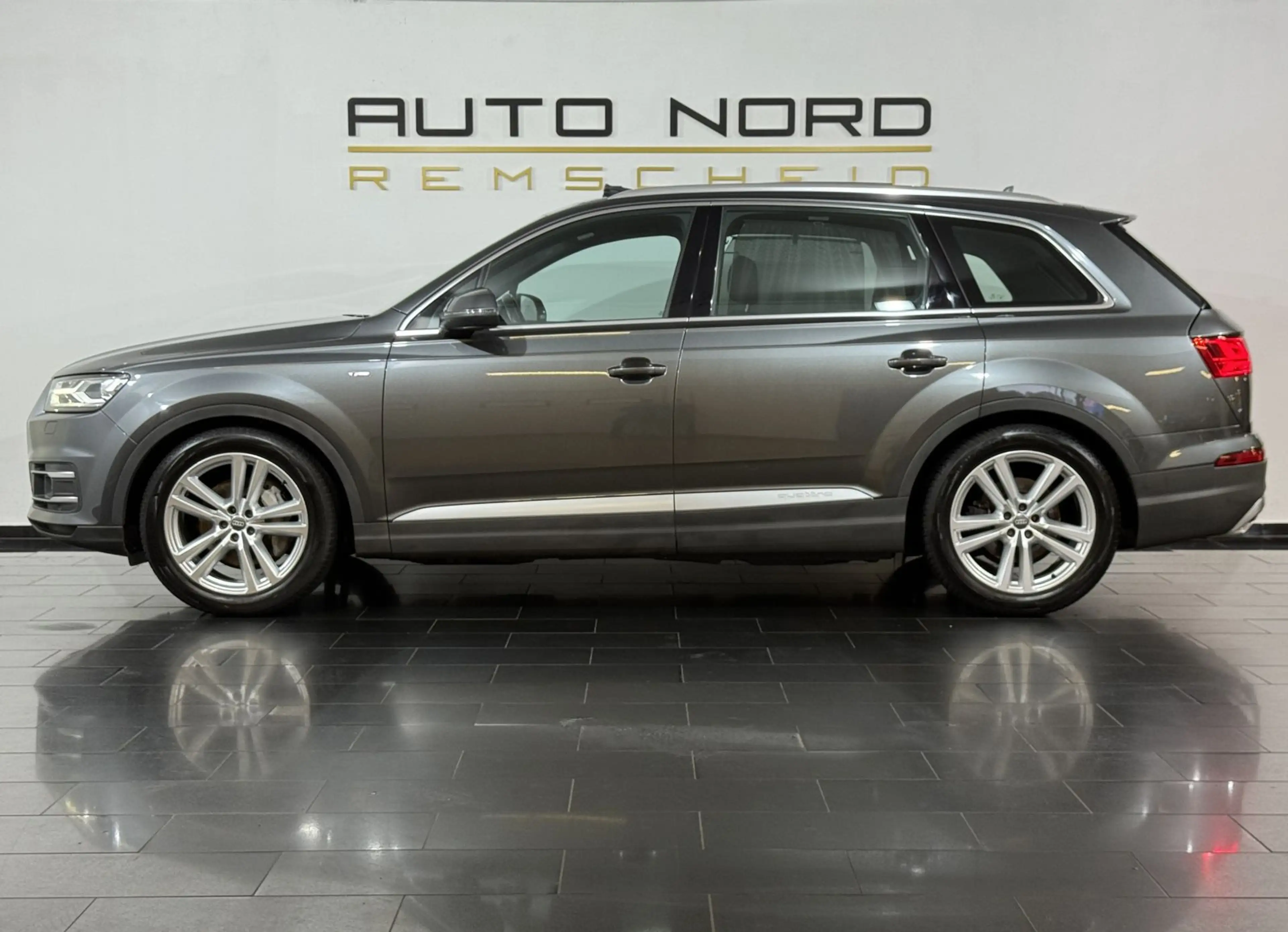 Audi Q7 3.0TDI quat.*S-Line*Pano*BOSE*Memory*Virtual* — photo 12