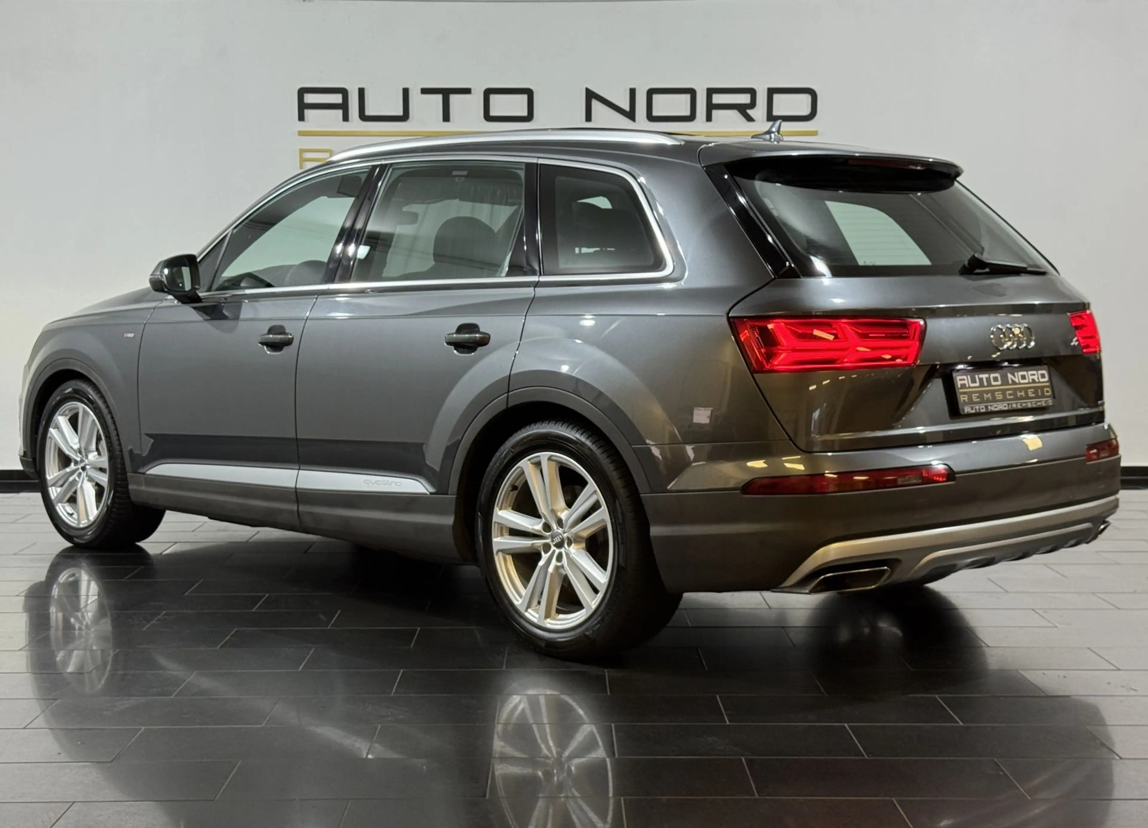 Audi Q7 3.0TDI quat.*S-Line*Pano*BOSE*Memory*Virtual* — photo 11