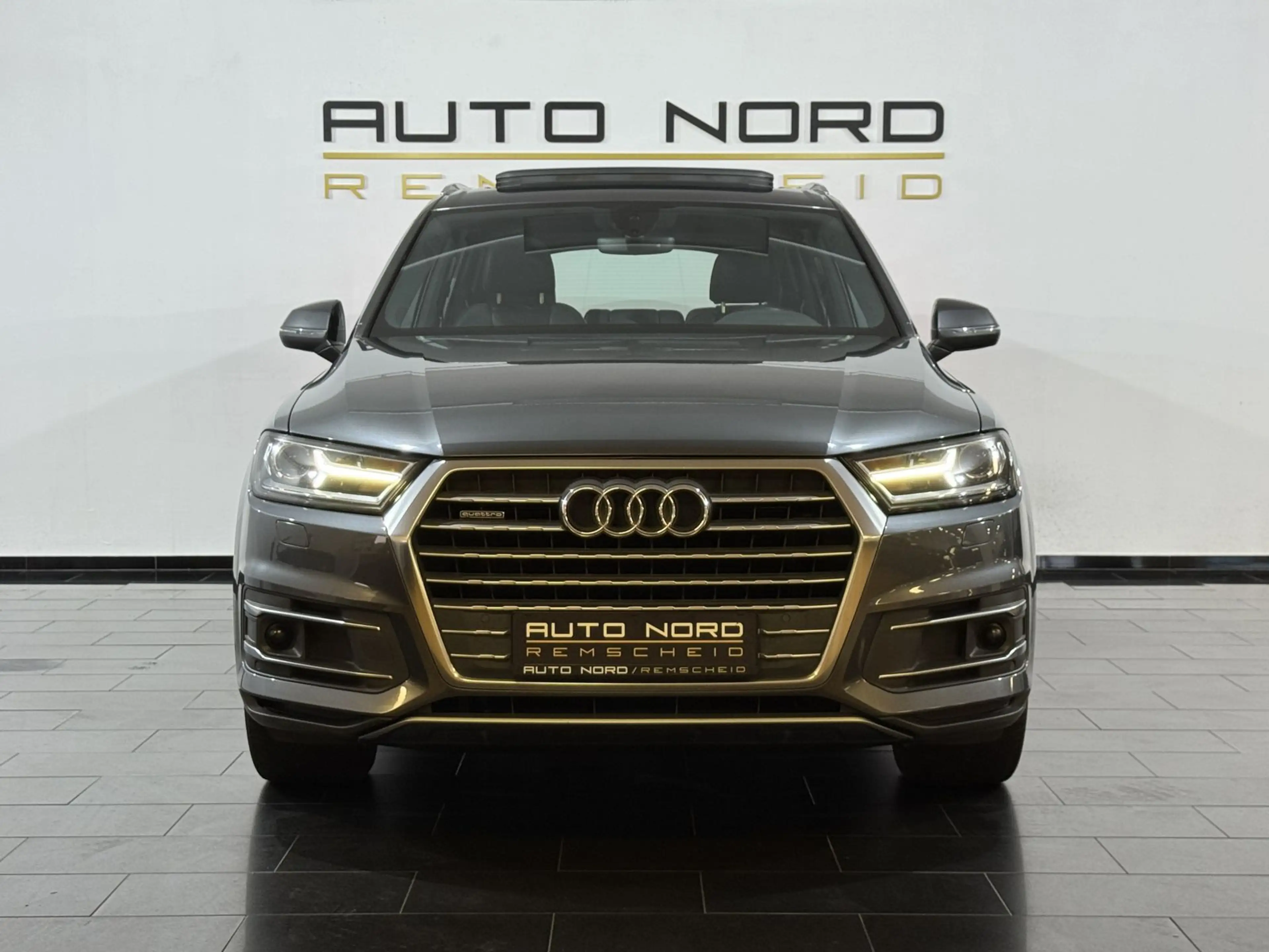 Audi Q7 3.0TDI quat.*S-Line*Pano*BOSE*Memory*Virtual* — photo 2