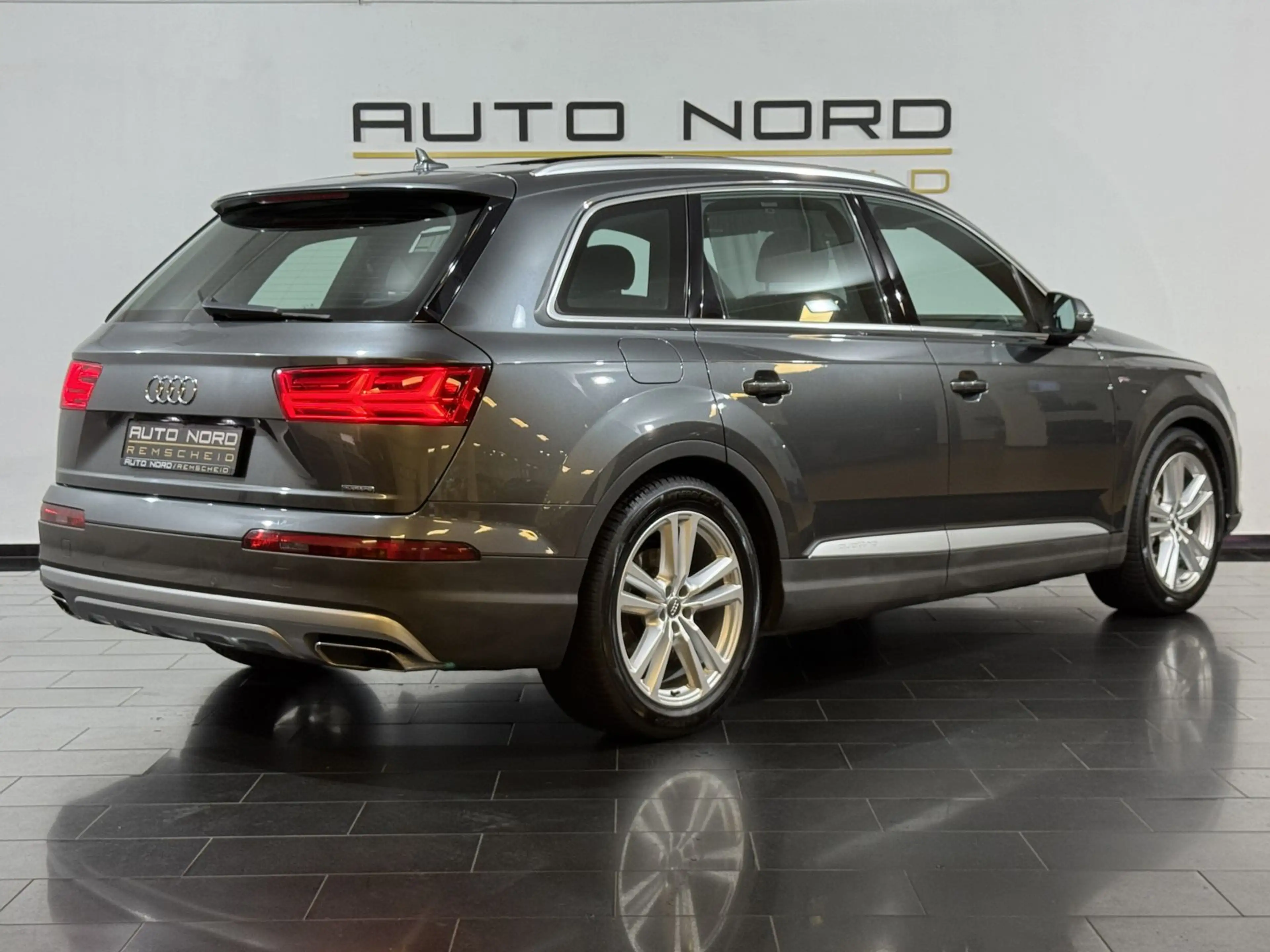 Audi Q7 3.0TDI quat.*S-Line*Pano*BOSE*Memory*Virtual* — photo 7
