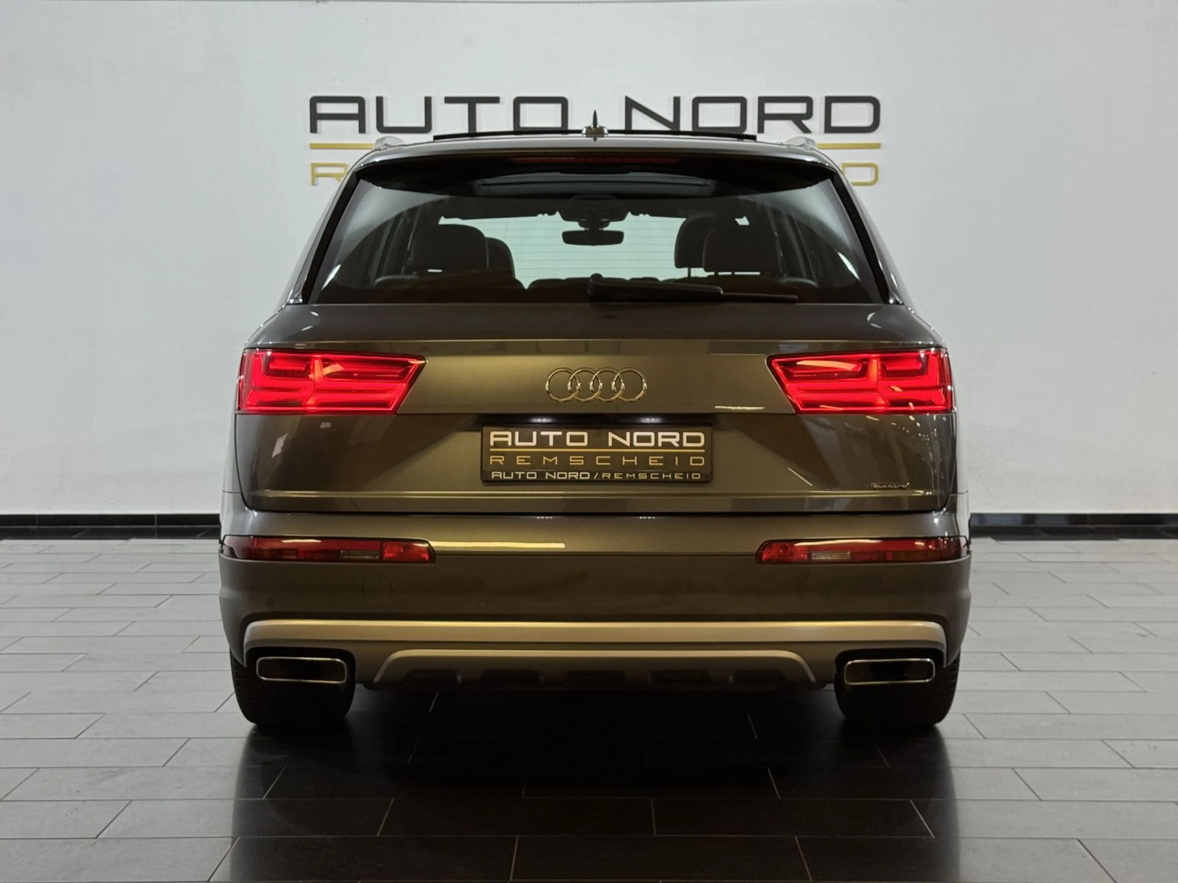 Audi Q7 3.0TDI quat.*S-Line*Pano*BOSE*Memory*Virtual* — photo 9