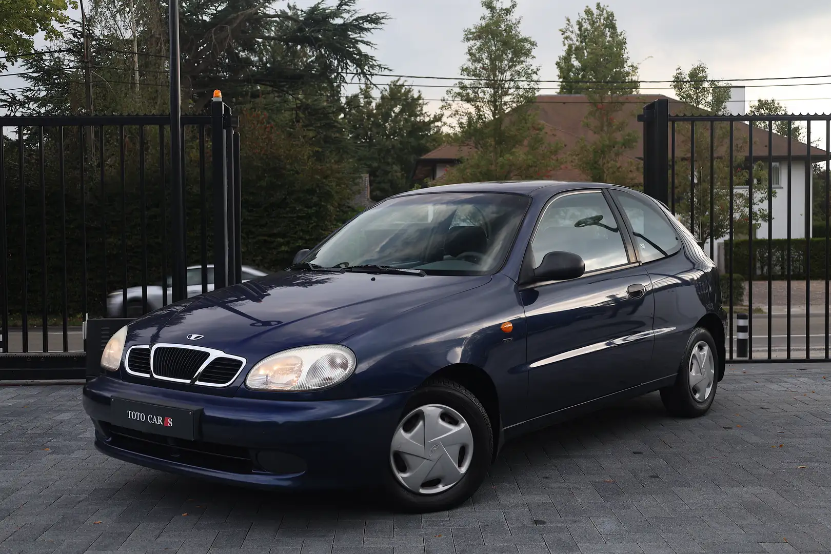 Daewoo Lanos 1.5i | Benzine | 1ste Eigenaar | Full Historiek | Car-Pass | Airco | Blau - 1