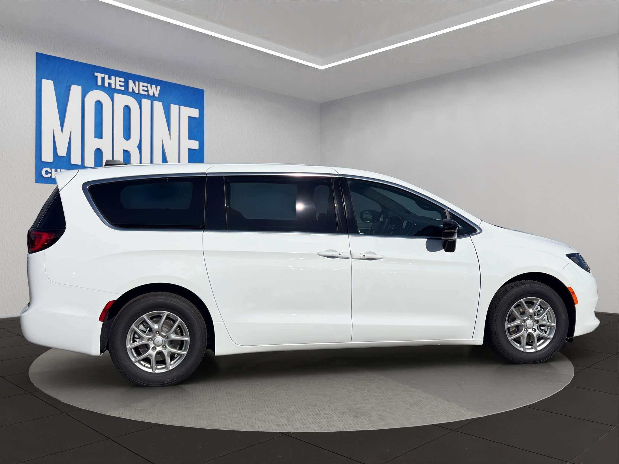 2027 Chrysler Grand Caravan SXT 2WD — снимка 1