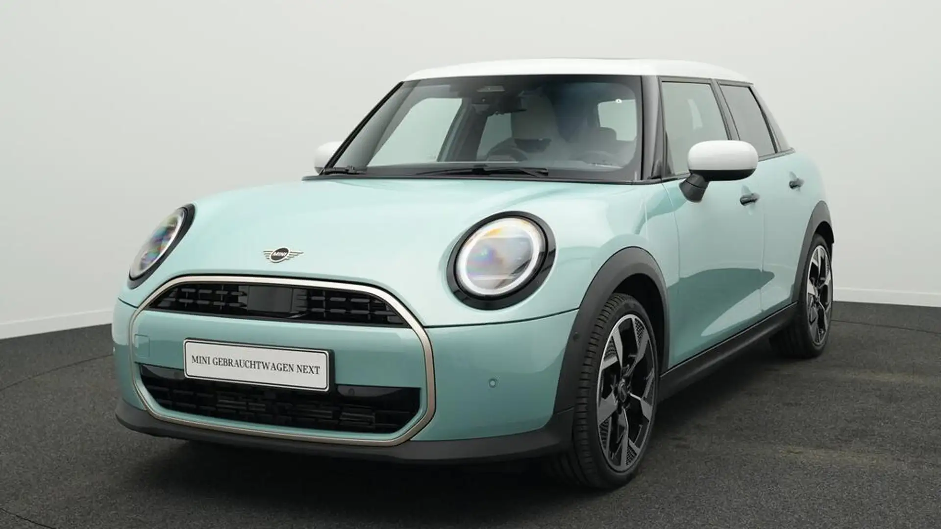 MINI Cooper C Favoured Trim Vert - 1